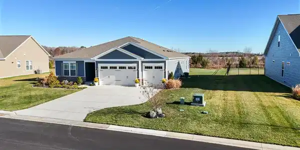 18107 WHITE CEDAR COURT
