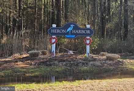 5218 HERON ROAD