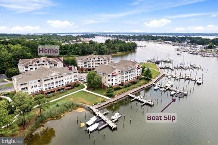 534 OYSTER BAY PLACE