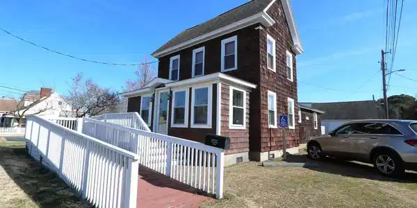 4264 MAIN STREET