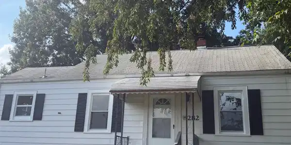 282 STANLEY TERRACE