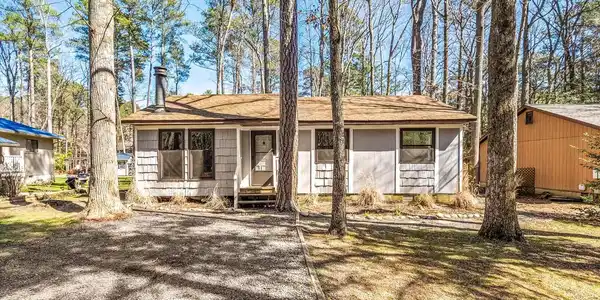 92 SANDYHOOK ROAD