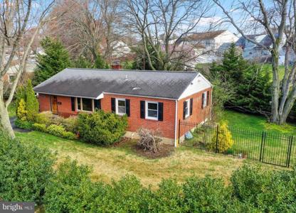 101 EDGEWOOD DRIVE