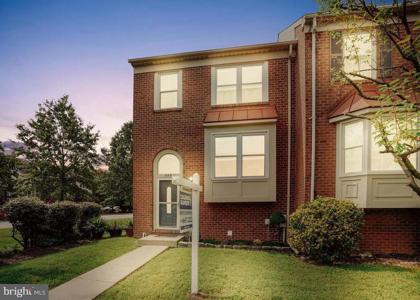 1558 STONEY BEACH WAY