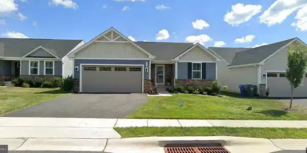 338 CALVERT CROSSING