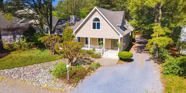208 POND VIEW DRIVE