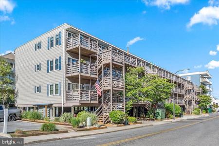 9 46TH STREET