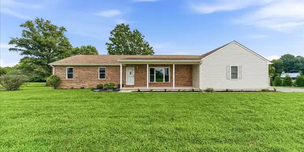 111 SYCAMORE LANE