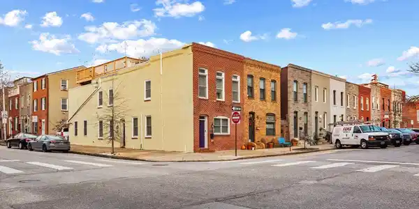 3200 ELLIOTT STREET