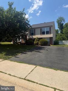 504 CRAIGHILL CHANNEL DRIVE