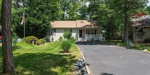 3 EVERGREEN COURT
