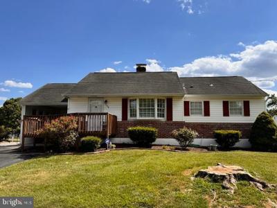 104 W THOMSON DRIVE