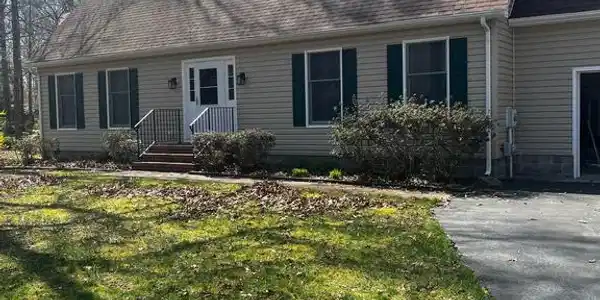 11 ROBERTS ROAD