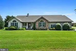 93 GLADE CIRCLE