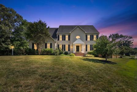 59 SIMMONS LANE