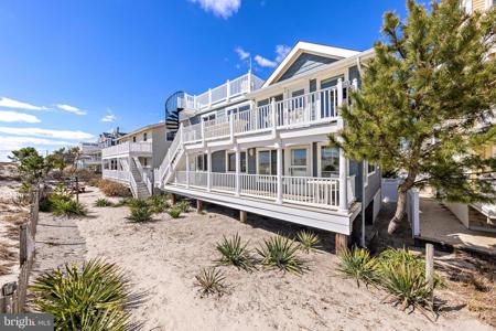 125 HERBERT AVENUE