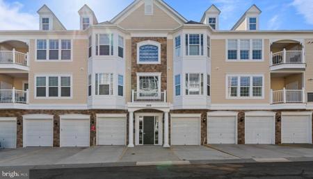1518 ENYART WAY