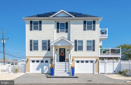 1801 LONG BEACH