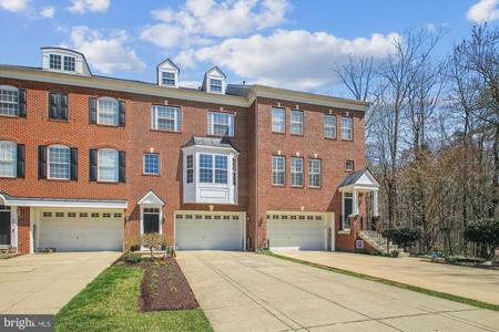 481 PENWOOD DRIVE