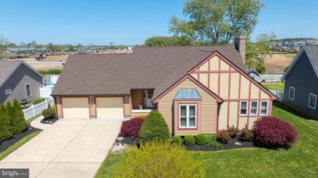 16 BAY BREEZE DRIVE