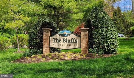 581 QUAKER RIDGE COURT