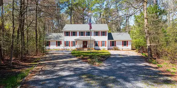 101 SEAFARER LANE