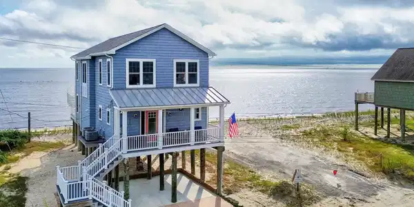 307 S BAY DRIVE