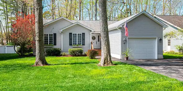 13 SOUTHWIND COURT