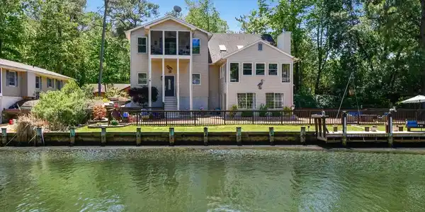 19 DUCK COVE