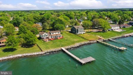 406 BAY DRIVE