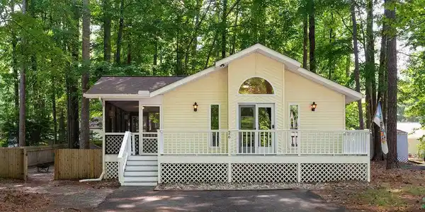 26 WHITE HORSE DRIVE
