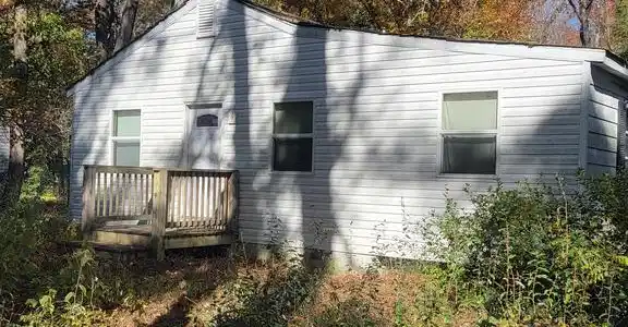 89 POPLAR DRIVE