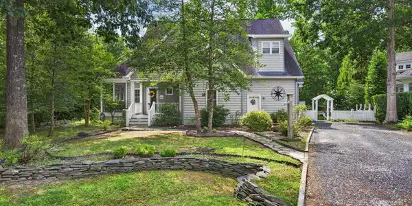 19 HOLLY RIDGE