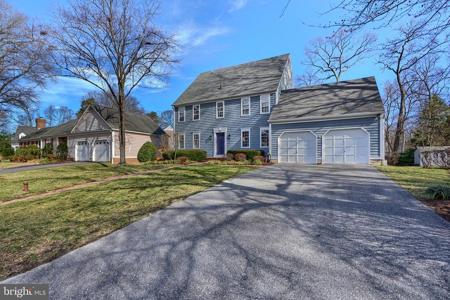 238 OAK COURT