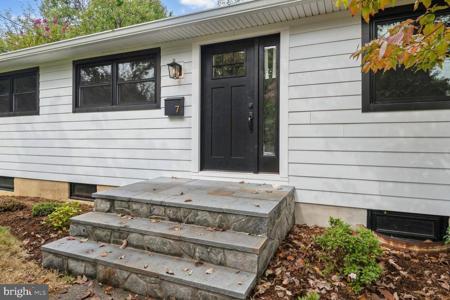 7 WILLIAMS DRIVE