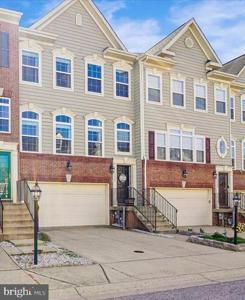 7326 MOCKINGBIRD CIRCLE