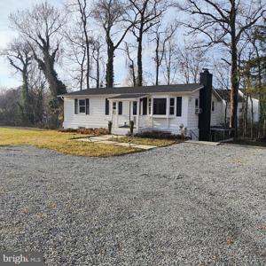 17 ELLIOTT ROAD
