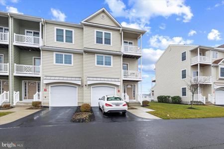 9823 GOLF COURSE ROAD