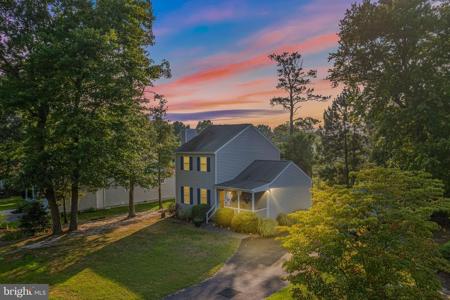 4 WHITE'S CREEK LANE
