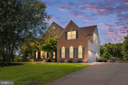 76 HIGH RIDGE DRIVE