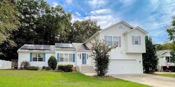 20804 RED ROSE COURT