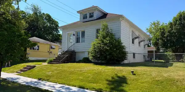 1 12TH AVENUE