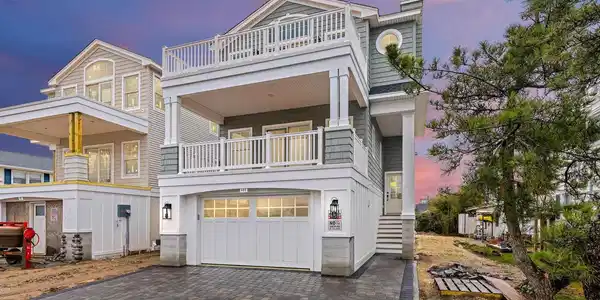 403 AMBER STREET