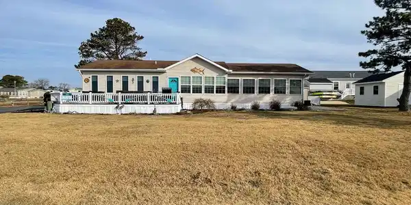 26864 CAPTAINS WALK