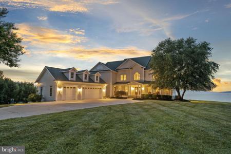 6082 POTOMAC LANDING DRIVE