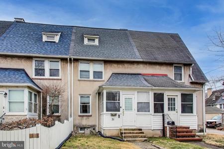 31 ADMIRAL BOULEVARD