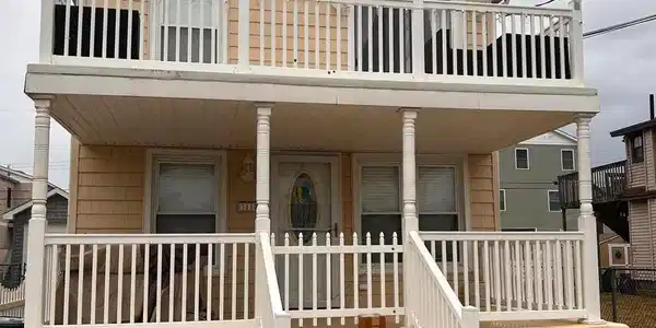 311 W 16TH AVENUE