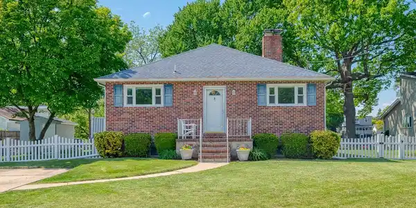 2222 MONOCACY
