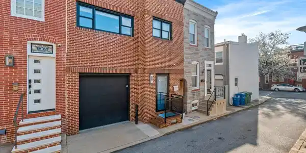 3303 MUELLER STREET