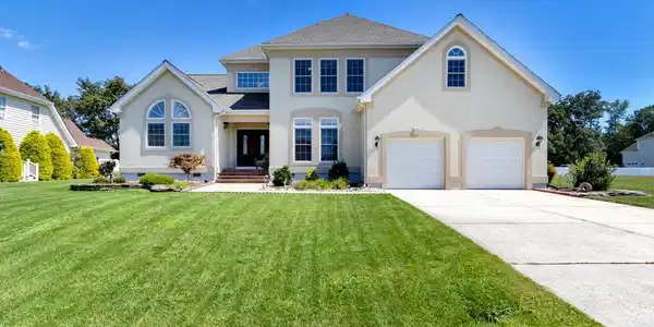 107 CHESHIRE WAY